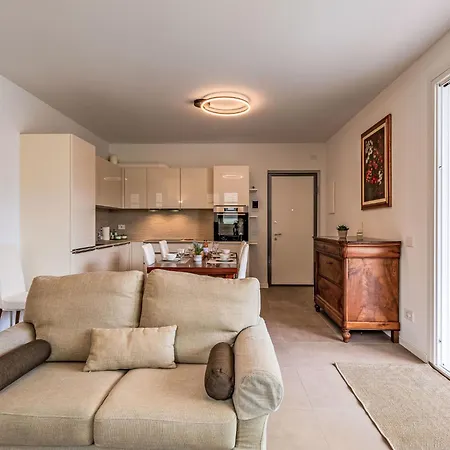 Luna By Interhome * グラヴェドーナ